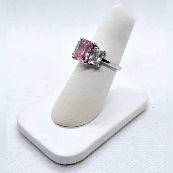 Romantic Pink Zircon Luxury Crystal Stone Silver Tone Ring - Picture 4 of 8